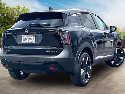 Certified 2025 Nissan Kicks SR AWD/4WD image 6