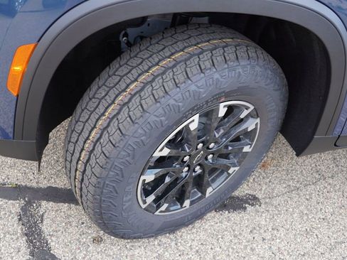 New 2026 Chevrolet Traverse Z71 w/ Driver Confidence Package image 9