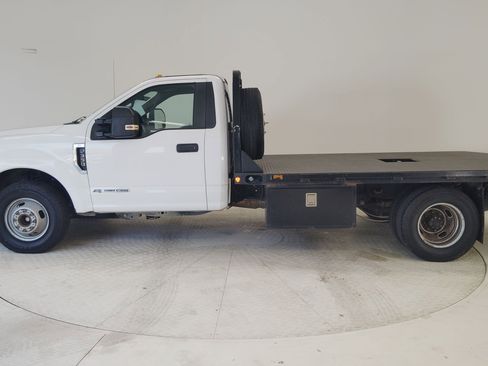 Used 2017 Ford F350 XL w/ Power Equipment Group image 2