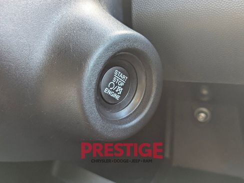 Used 2025 RAM ProMaster 2500 w/ Convenience Group FWD image 20