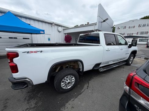 Used 2025 Chevrolet Silverado 2500 LT w/ Convenience Package AWD/4WD image 6