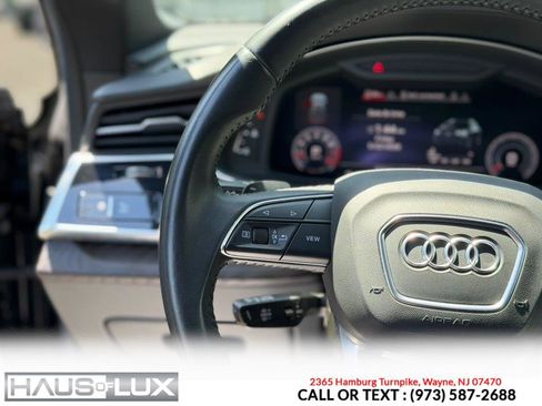 Used 2020 Audi Q8 Prestige w/ Prestige Package AWD/4WD image 29