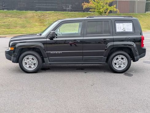 Used 2015 Jeep Patriot Sport w/ Power Value Group FWD image 7