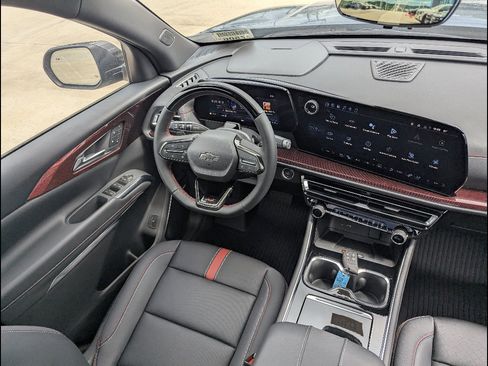 New 2026 Chevrolet Traverse RS w/ LPO, Floor Liner Package AWD/4WD image 19