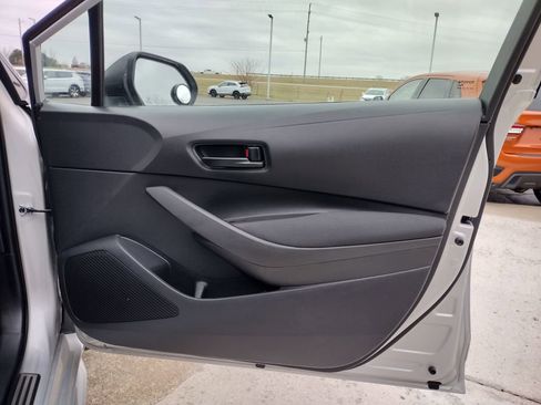 Used 2024 Toyota Corolla LE FWD image 25