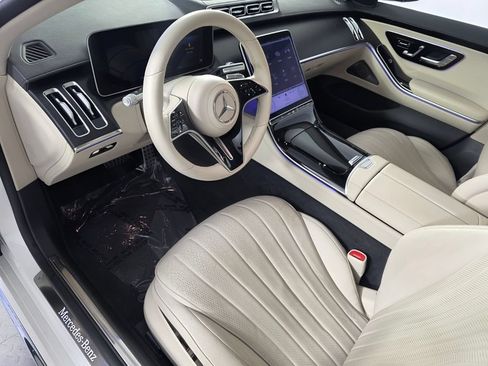 Certified 2022 Mercedes-Benz S 500 4MATIC image 10