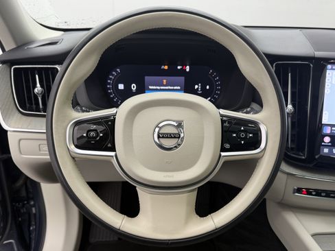 Certified 2023 Volvo XC60 B5 Plus w/ Climate Package FWD image 15