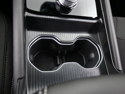 Used 2025 Jeep Grand Cherokee Laredo image 22