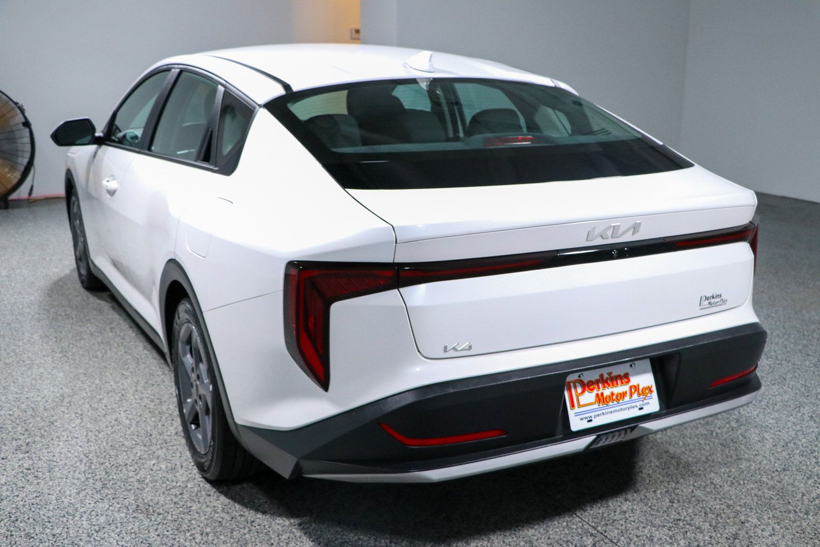 Used 2025 Kia K4 FWD image 9