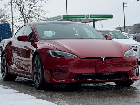Used 2021 Tesla Model S Plaid image 14