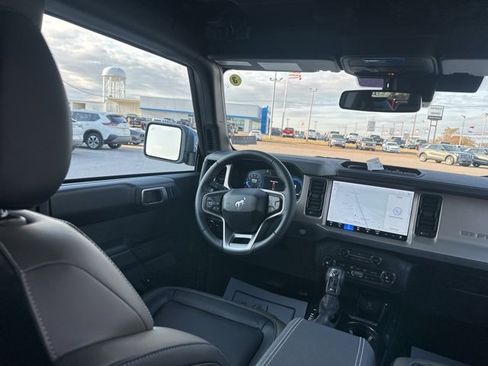 New 2025 Ford Bronco Outer Banks image 15