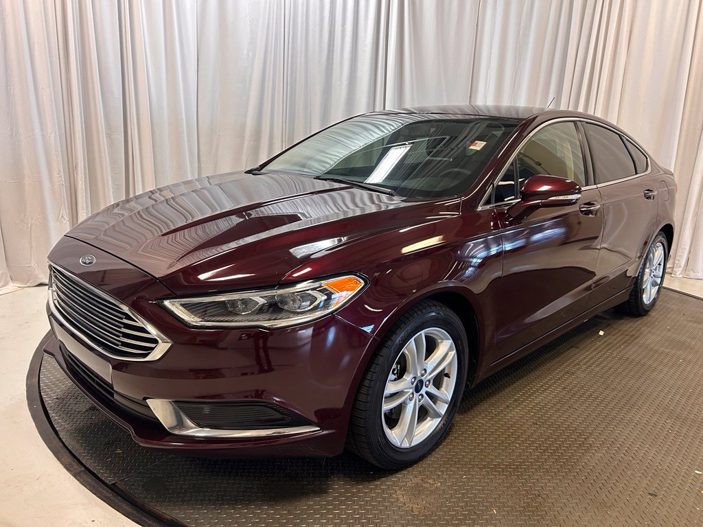 Used 2018 Ford Fusion SE w/ Fusion SE Technology Package FWD image 26