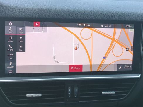 Used 2020 Porsche Cayenne S image 30