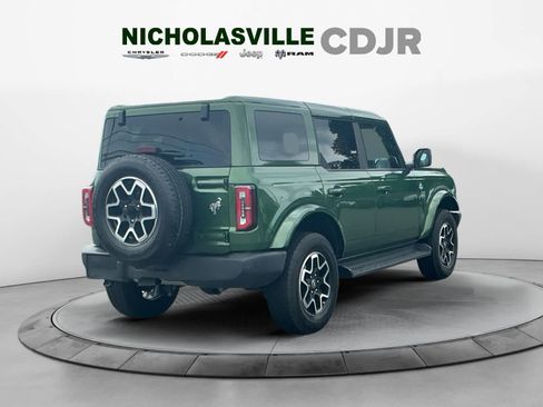 Used 2025 Ford Bronco Outer Banks AWD/4WD image 5