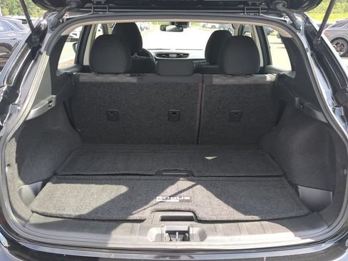 Used 2019 Nissan Rogue Sport SV FWD image 12