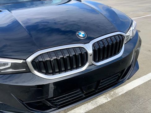 Certified 2025 BMW 330i Sedan image 29