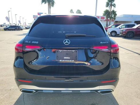 Used 2024 Mercedes-Benz GLC 300 4MATIC image 17