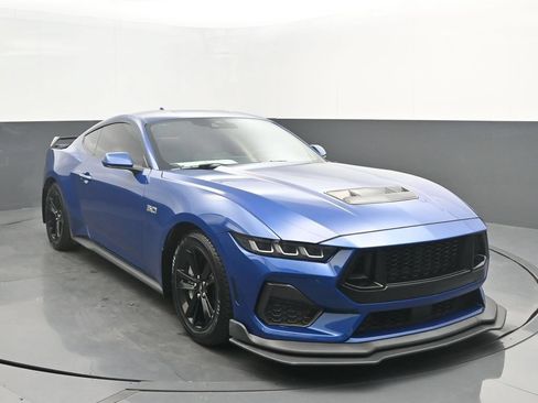 Used 2024 Ford Mustang GT RWD image 9