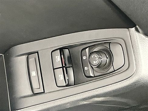 Used 2025 Toyota GR86 Premium image 17