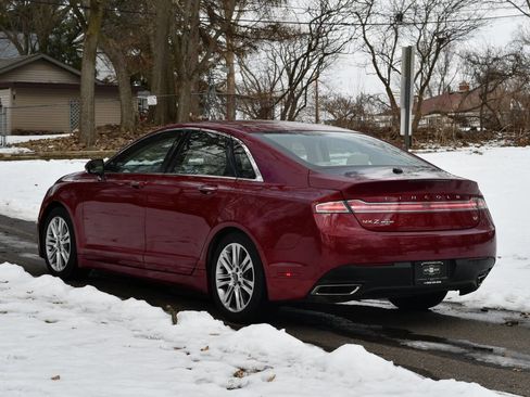 Used 2013 Lincoln MKZ image 4