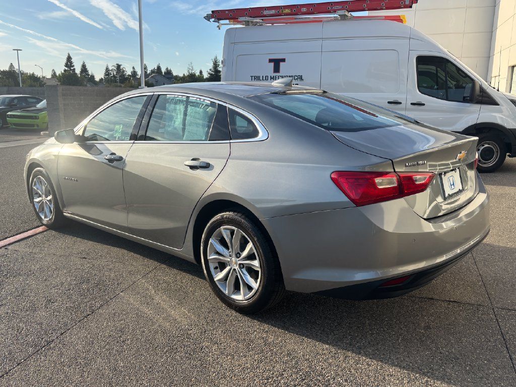 Used 2024 Chevrolet Malibu LT FWD image 7