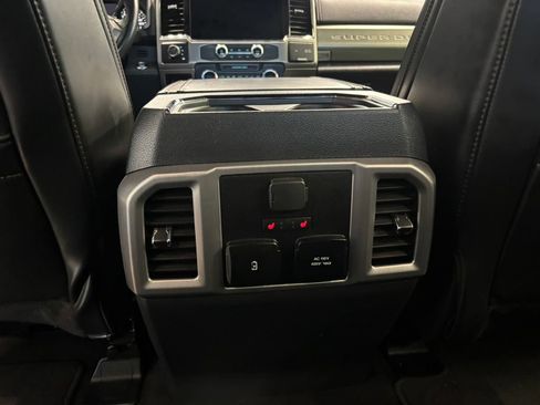 Used 2022 Ford F350 Platinum AWD/4WD image 25