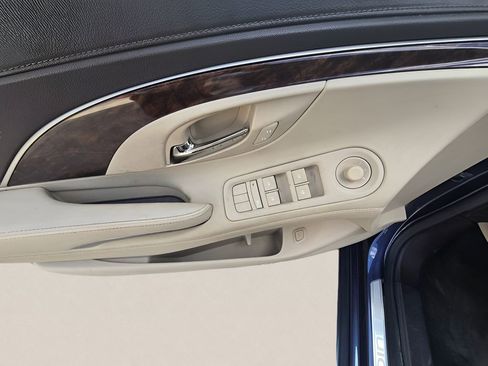 Used 2014 Buick LaCrosse Leather FWD image 39
