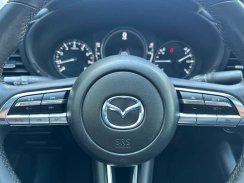 Used 2021 MAZDA MAZDA3 s image 23