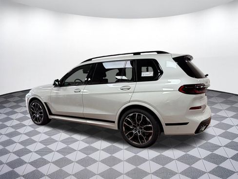 New 2026 BMW X7 xDrive40i image 3