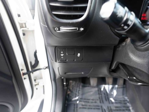 Used 2016 Kia Soul FWD image 11