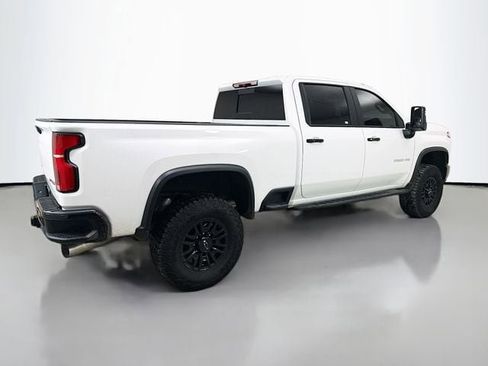 Used 2024 Chevrolet Silverado 2500 ZR2 image 10