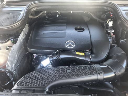 Used 2022 Mercedes-Benz GLE 350 4MATIC image 32