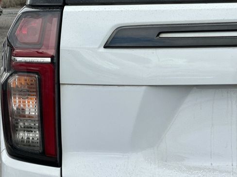 Used 2021 Chevrolet Suburban RST AWD/4WD image 47