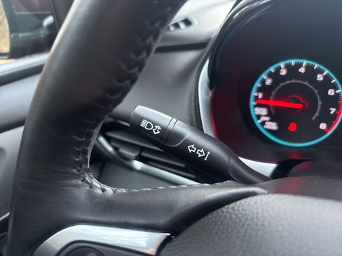 Used 2018 Chevrolet Traverse LT image 20