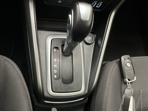 Used 2021 Ford EcoSport SE w/ SE Convenience Package image 23