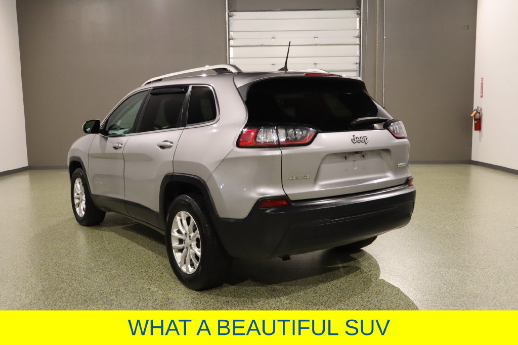 Used 2019 Jeep Cherokee Latitude w/ Cold Weather Group AWD/4WD image 7