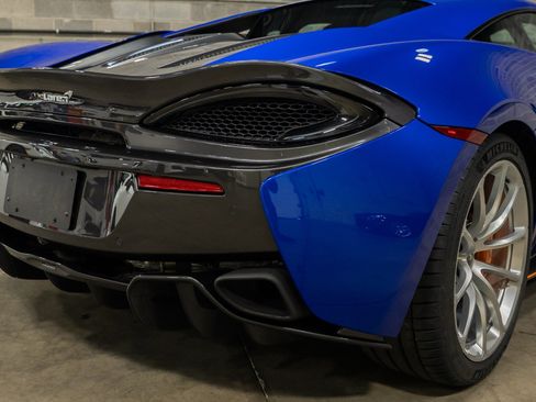 Used 2019 McLaren 570S Coupe RWD image 29