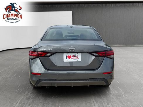 Used 2025 Nissan Sentra SV FWD image 4
