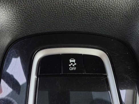 Used 2022 Toyota Corolla LE image 23