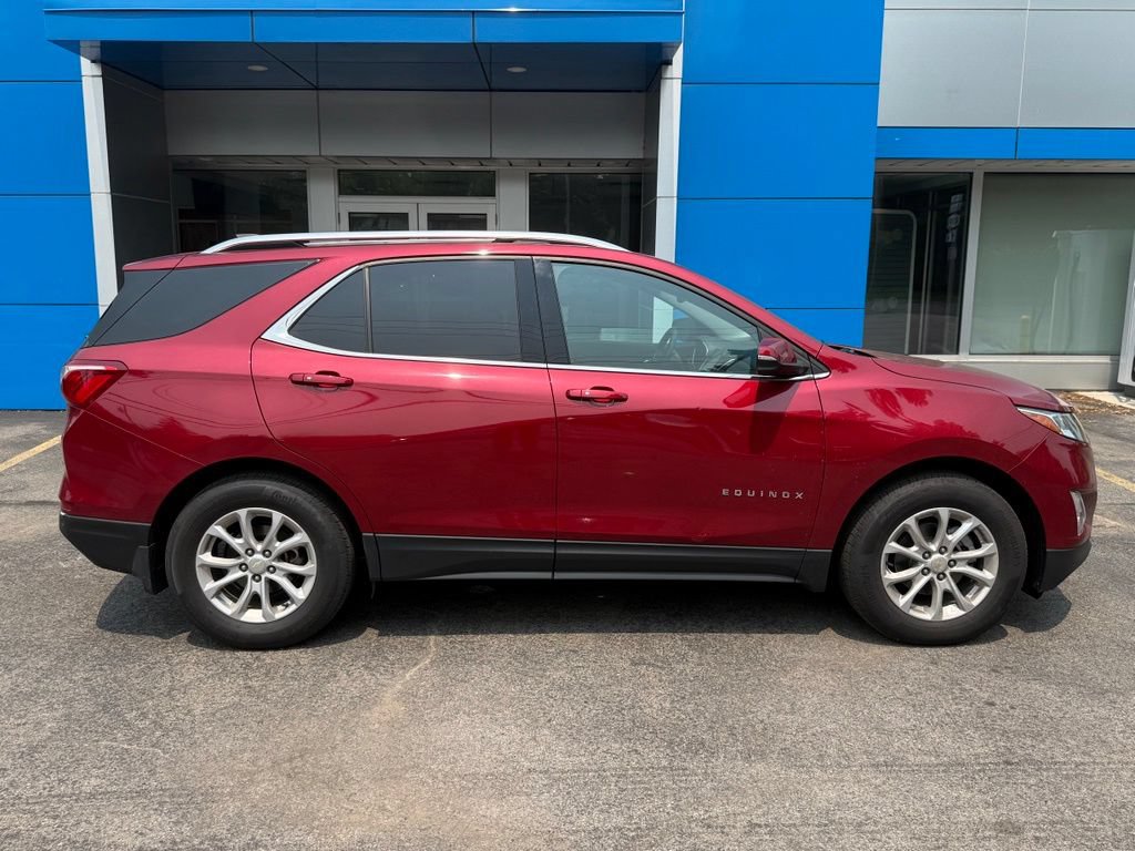 Used 2018 Chevrolet Equinox LT w/ Sun & Infotainment Package FWD image 4