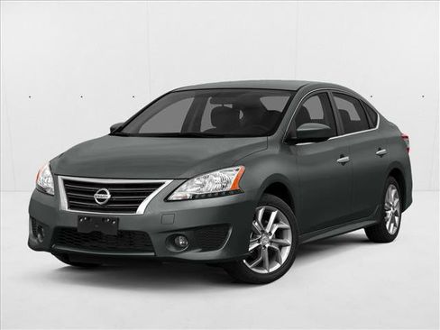 Used 2015 Nissan Sentra SR FWD image 1