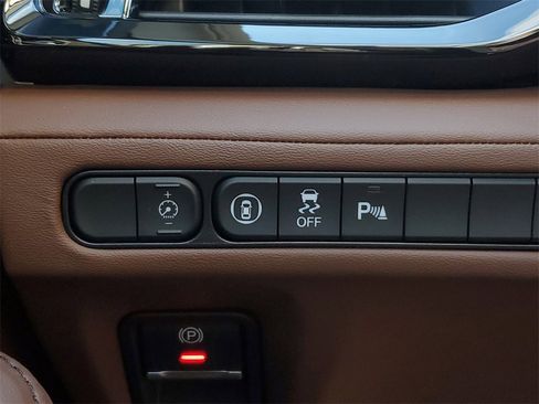 Certified 2023 Acura MDX SH-AWD w/ Technology Package image 33