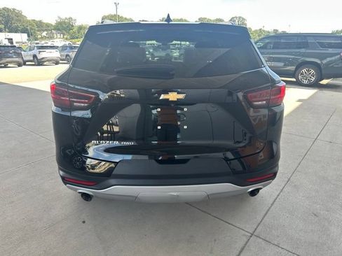 Used 2023 Chevrolet Blazer LT AWD/4WD image 8