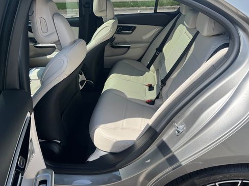 Used 2024 Mercedes-Benz C 300 4MATIC Sedan image 18