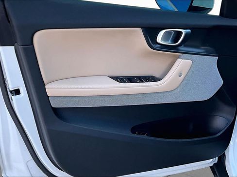 Used 2022 Polestar Polestar 2 w/ Plus Package AWD/4WD image 20