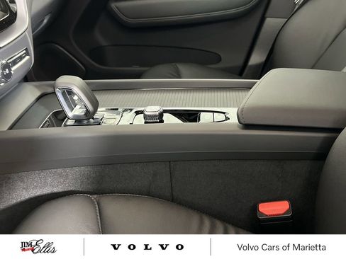 New 2025 Volvo XC60 B5 Core w/ Climate Package image 22