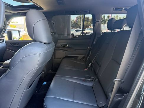 Used 2024 Lexus GX 550 w/ Accessory Package (Z1) AWD/4WD image 26