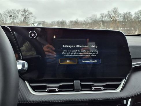 New 2026 Chevrolet Equinox LT w/ Convenience Package II AWD/4WD image 15