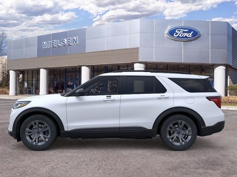 New 2026 Ford Explorer Active w/ Active Comfort Package AWD/4WD image 3