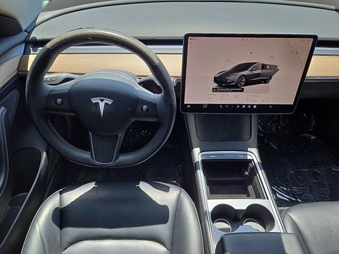 Used 2022 Tesla Model 3 Long Range AWD/4WD image 19